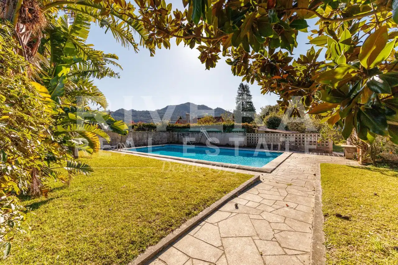 Piscina de Casa o chalet en venta en Nigrán con Calefacción, Terraza y Trastero