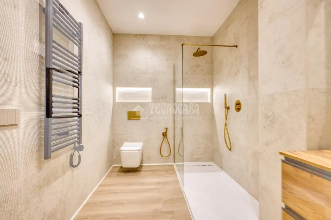 Baño de Piso en venta en Salamanca con Aire acondicionado, Calefacción y Jardín privado