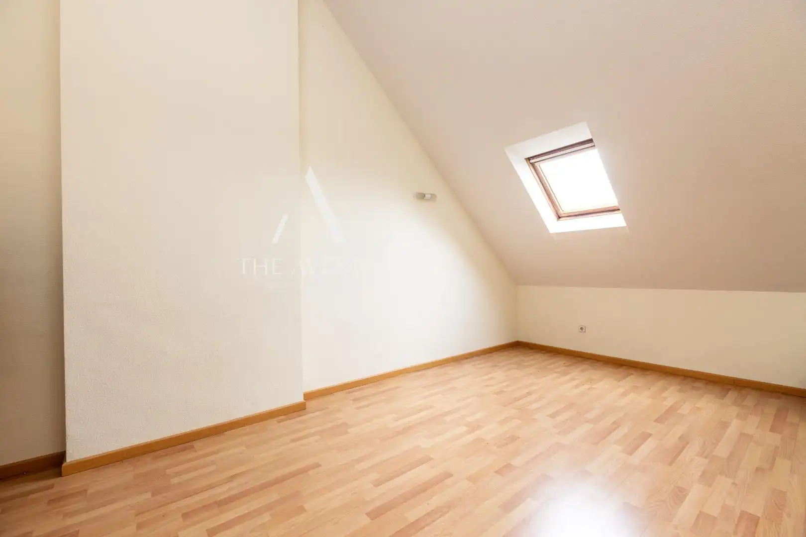 Habitación de Casa adosada en venta en Pozuelo de Alarcón con Calefacción, Jardín privado y Terraza