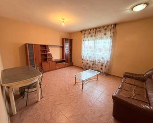 Living room of Planta baja for sale in Recas  with Heating, Furnished and Oven