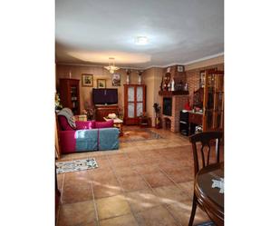Sala d'estar de Casa adosada en venda en Salamanca Capital amb Terrassa