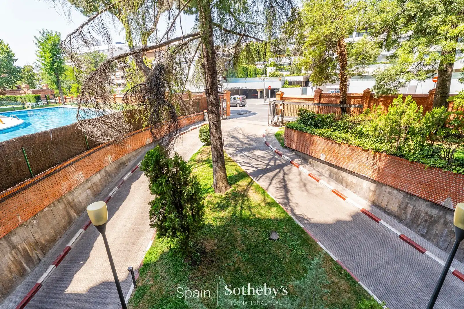 Apartamento con piscina en alquiler en Calle de la Infanta María Teresa, imagen 38