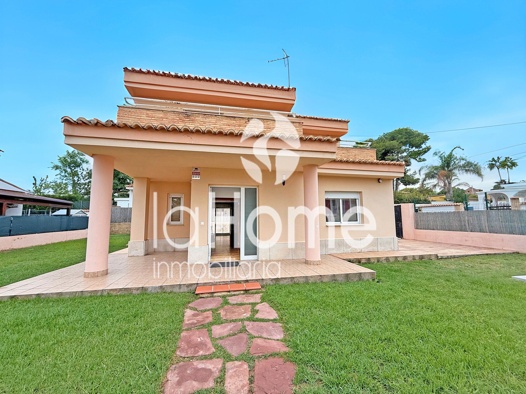 Exterior view of Houses for rent in Bétera  with Air Conditioner, Heating and Private garden