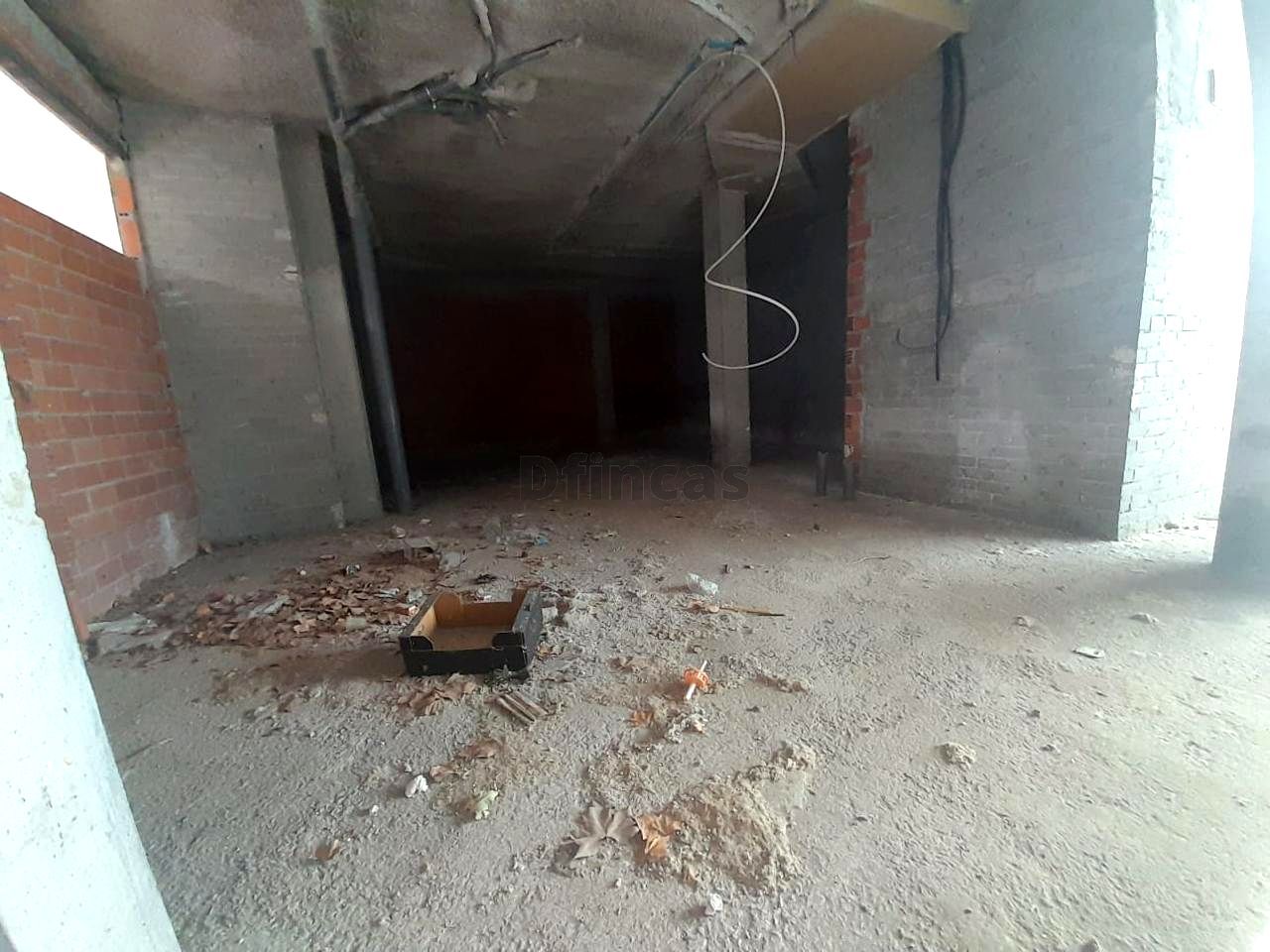 Local en venta en De Luis Buñuel, Ensanche - Fuenfresca