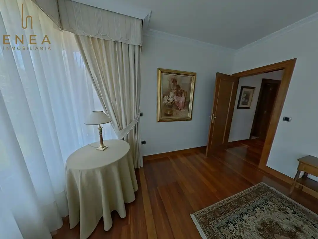 Habitación de Casa o chalet en venta en Vitoria - Gasteiz con Calefacción, Jardín privado y Trastero