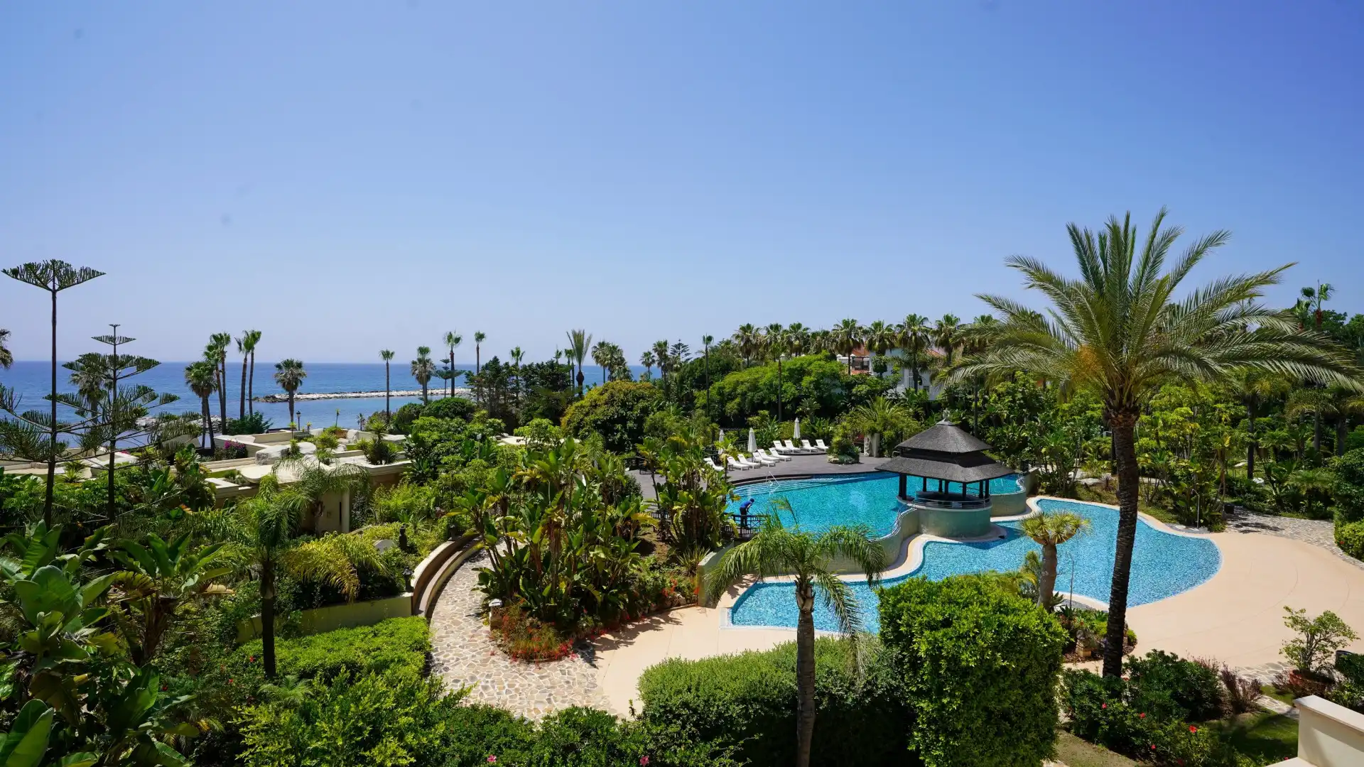 Apartament amb piscina en venda a Nueva Andalucía