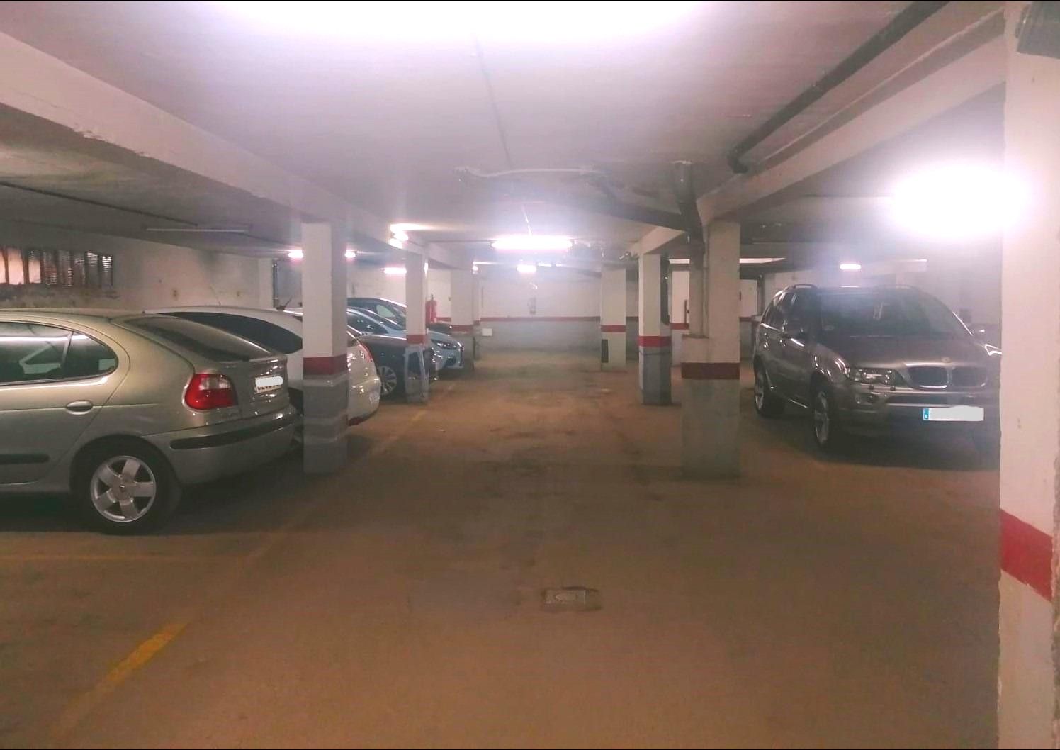 Garage for sale in Avenida DOS DE MAYO, 48, Centro