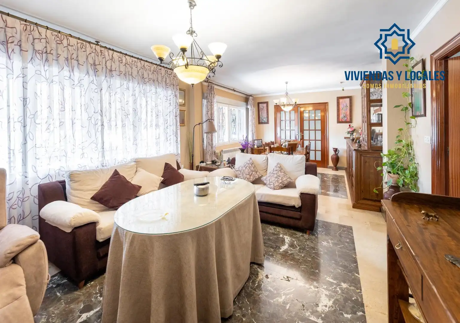Sala de estar de Casa o chalet en venta en Alfacar con Aire acondicionado, Calefacción y Jardín privado
