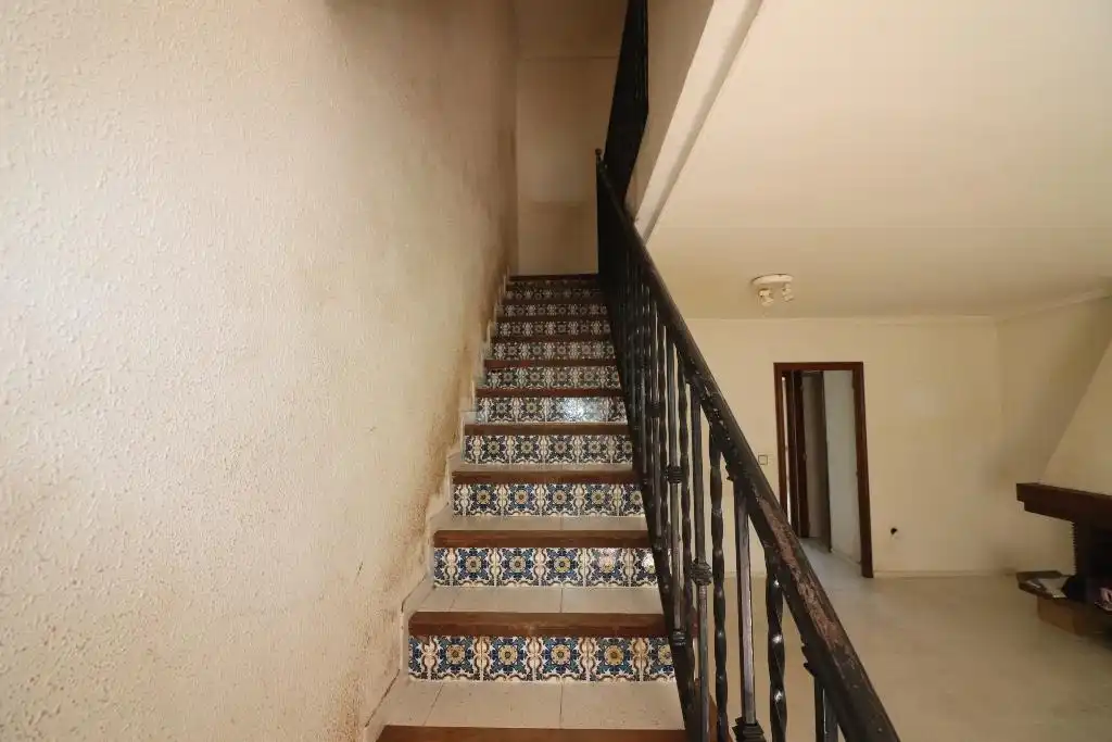 Casa aparellada amb terrassa en venda a Avenida de la Música, imagen 16