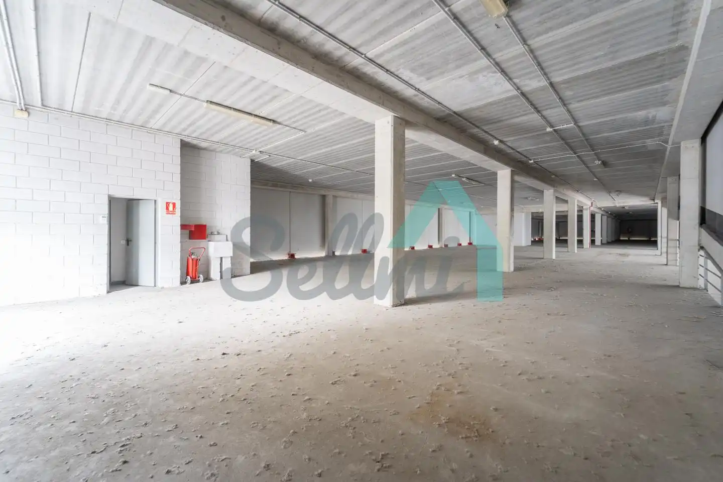 Nave industrial en venta en Oviedo 