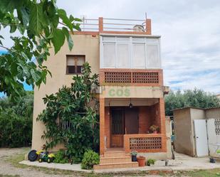 Vista exterior de Casa o xalet en venda en Reus amb Jardí privat, Terrassa i Piscina