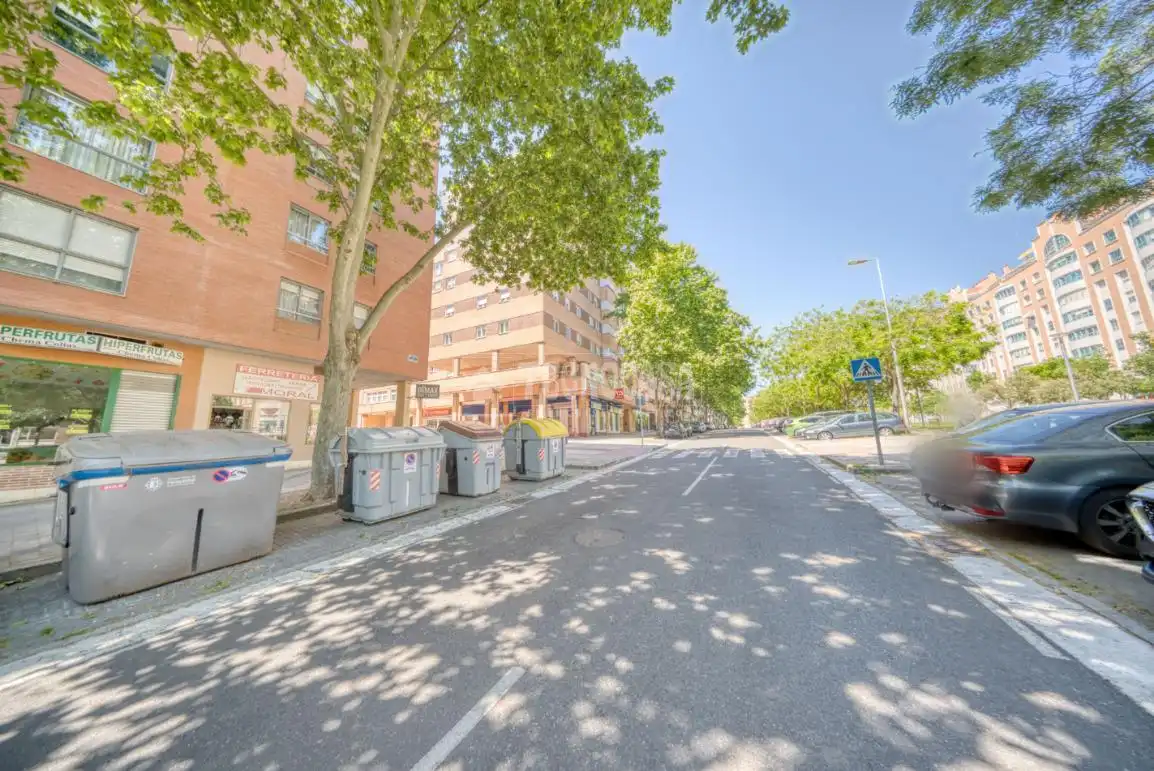 Vista exterior de Piso en venta en Valladolid con Aire acondicionado, Calefacción y Trastero