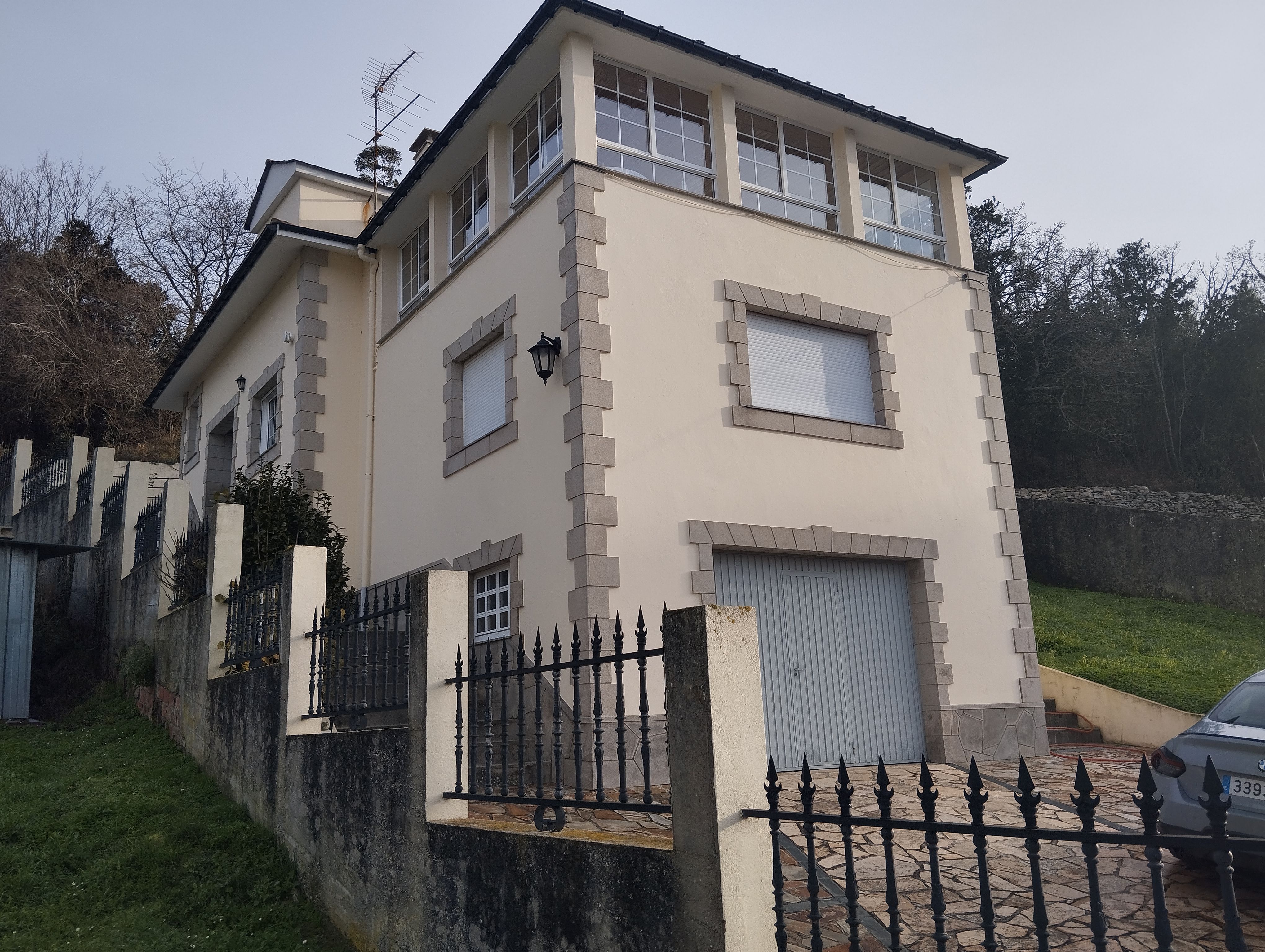 Vista exterior de Casa o xalet en venda en Viveiro amb Jardí privat i Terrassa