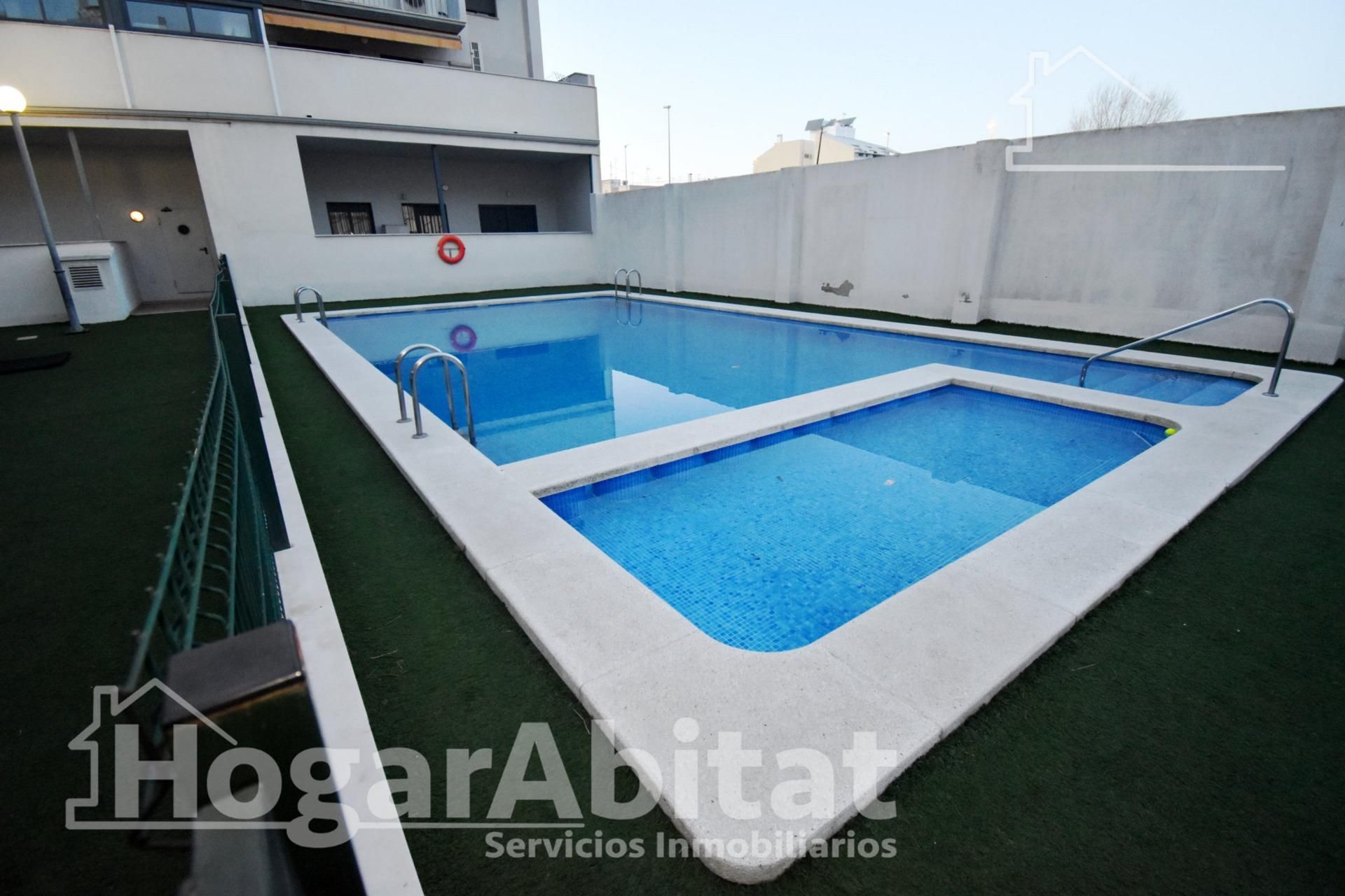 Swimming pool of Flat for sale in Almazora / Almassora  with Air Conditioner, Terrace and Storage room