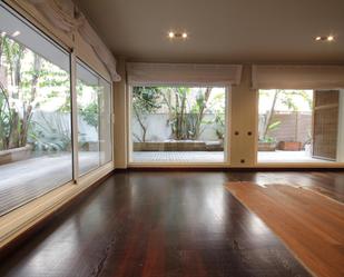 Sala d'estar de Planta baixa de lloguer en  Barcelona Capital amb Aire condicionat, Calefacció i Parquet