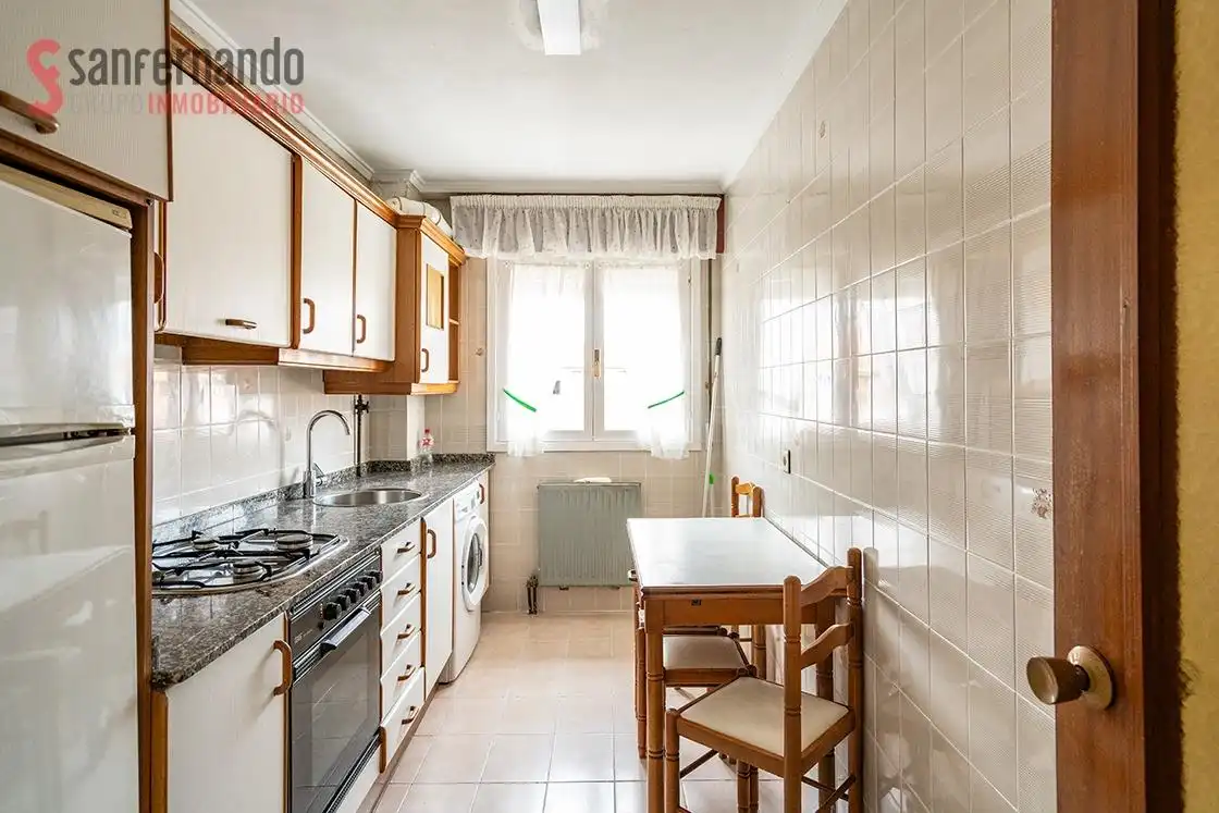 Kitchen of Flat for sale in Santander  with Heating and Storage room