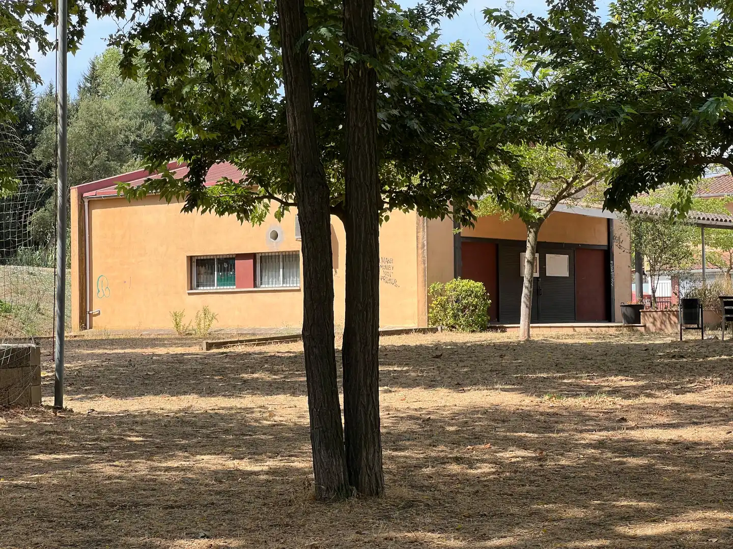 Vista exterior de Casa adosada en venta en Tordera con Calefacción, Jardín privado y Parquet
