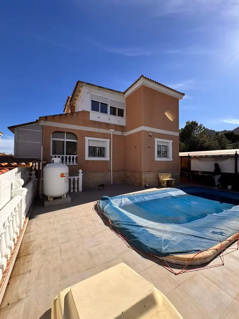 Piscina de Casa o xalet en venda en Cartagena amb Calefacció, Jardí privat i Piscina