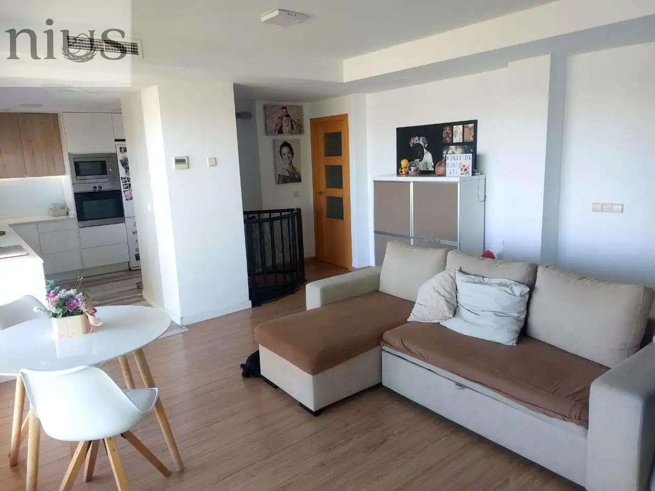 Sala d'estar de Pis de lloguer en Silla amb Aire condicionat, Calefacció i Terrassa