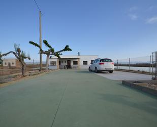 Vista exterior de Finca rústica en venda en Deltebre amb Aire condicionat