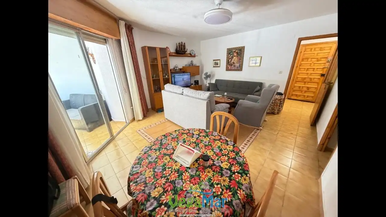 Flat for rent in Avenida Amelia Sánchez de Alcázar, Almuñecar Centro