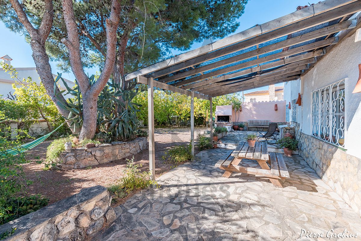 Jardí de Casa o xalet en venda en Mont-roig del Camp amb Aire condicionat, Calefacció i Jardí privat
