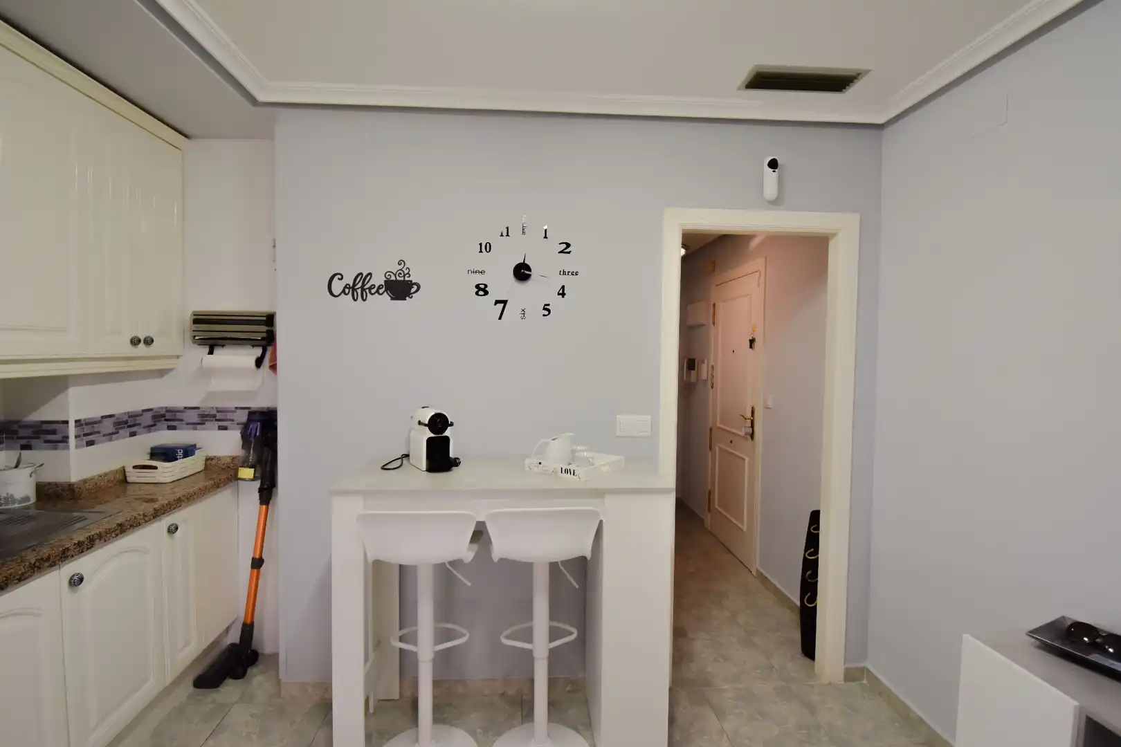 Cocina de Apartamento de alquiler en Santa Pola con Aire acondicionado, Calefacción y Terraza