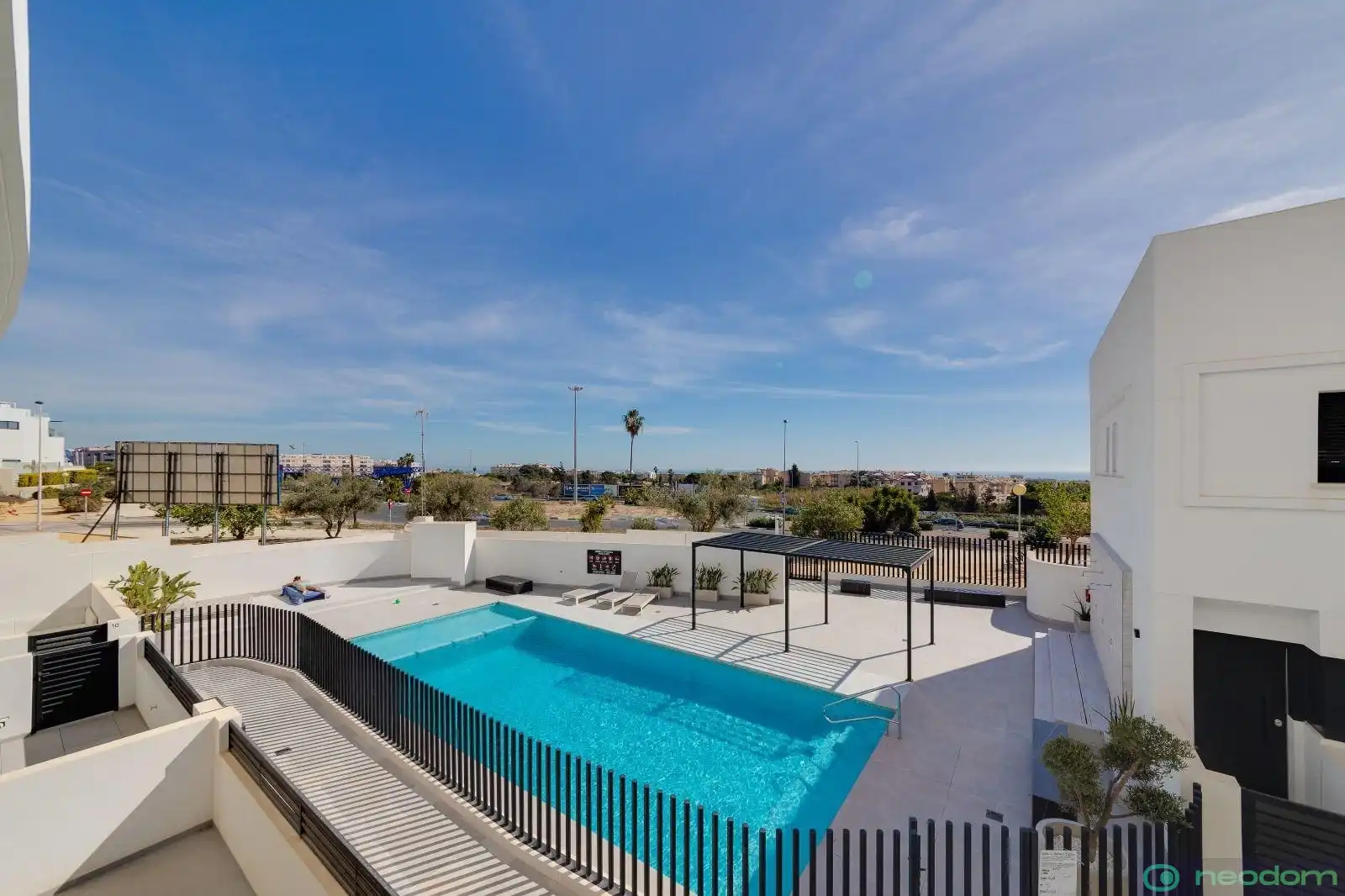 Piscina de Dúplex en venta en Guardamar del Segura con Aire acondicionado, Calefacción y Terraza