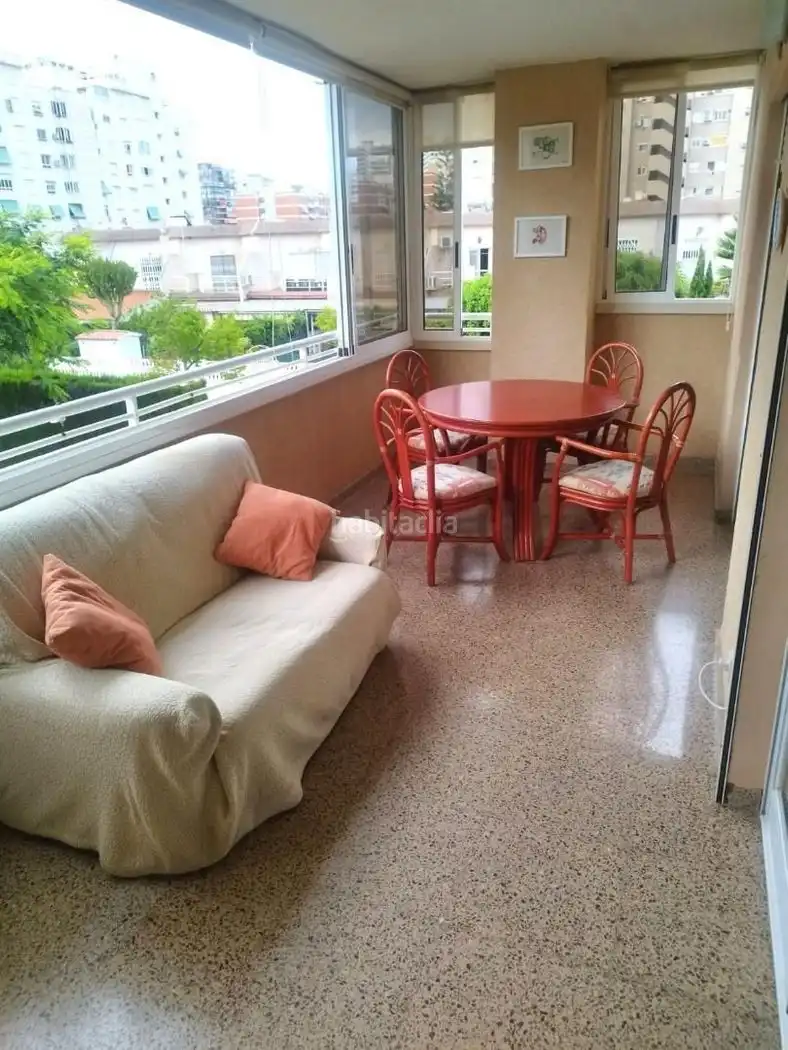 Apartament amb piscina de lloguer a Avenida Santander 31, imagen 3