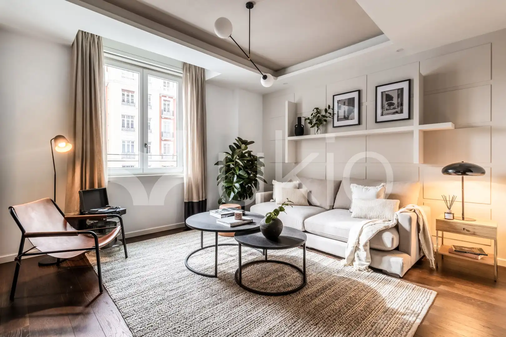 Living room of Apartments for rent in Madrid  with Air Conditioner, Heating and Furnished