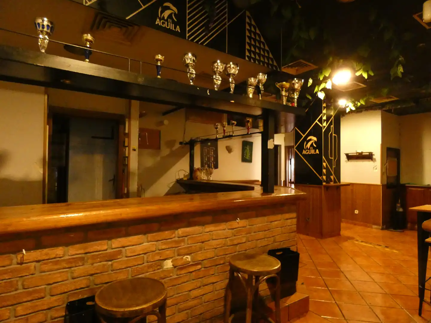 Local en venta en Madrid con Amueblado