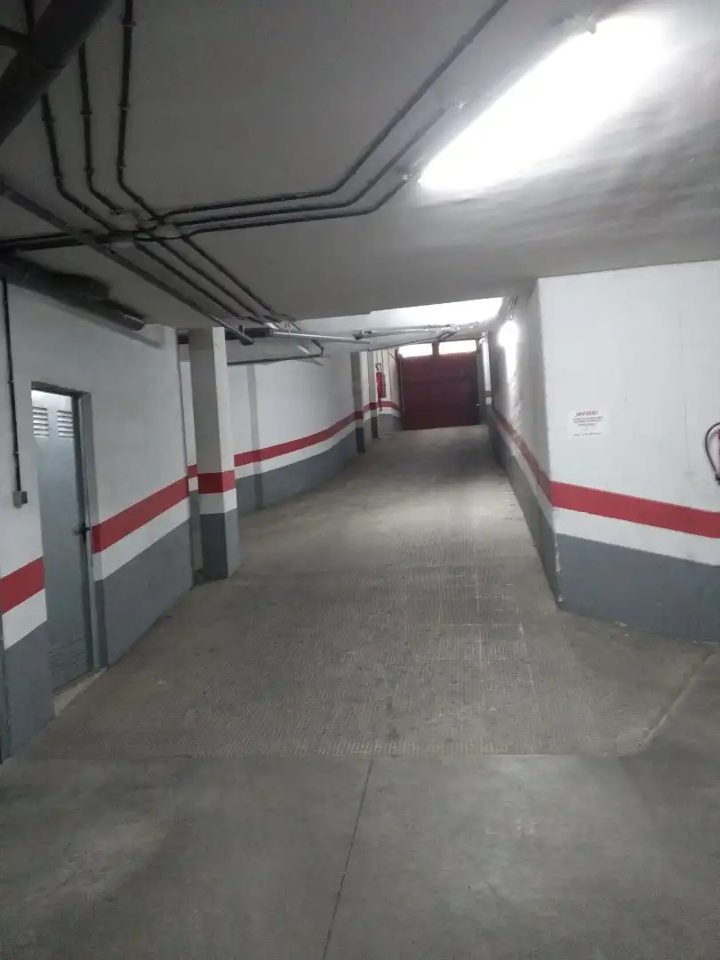 Individual en alquiler en Calle Bachiller Fernán Gómez
