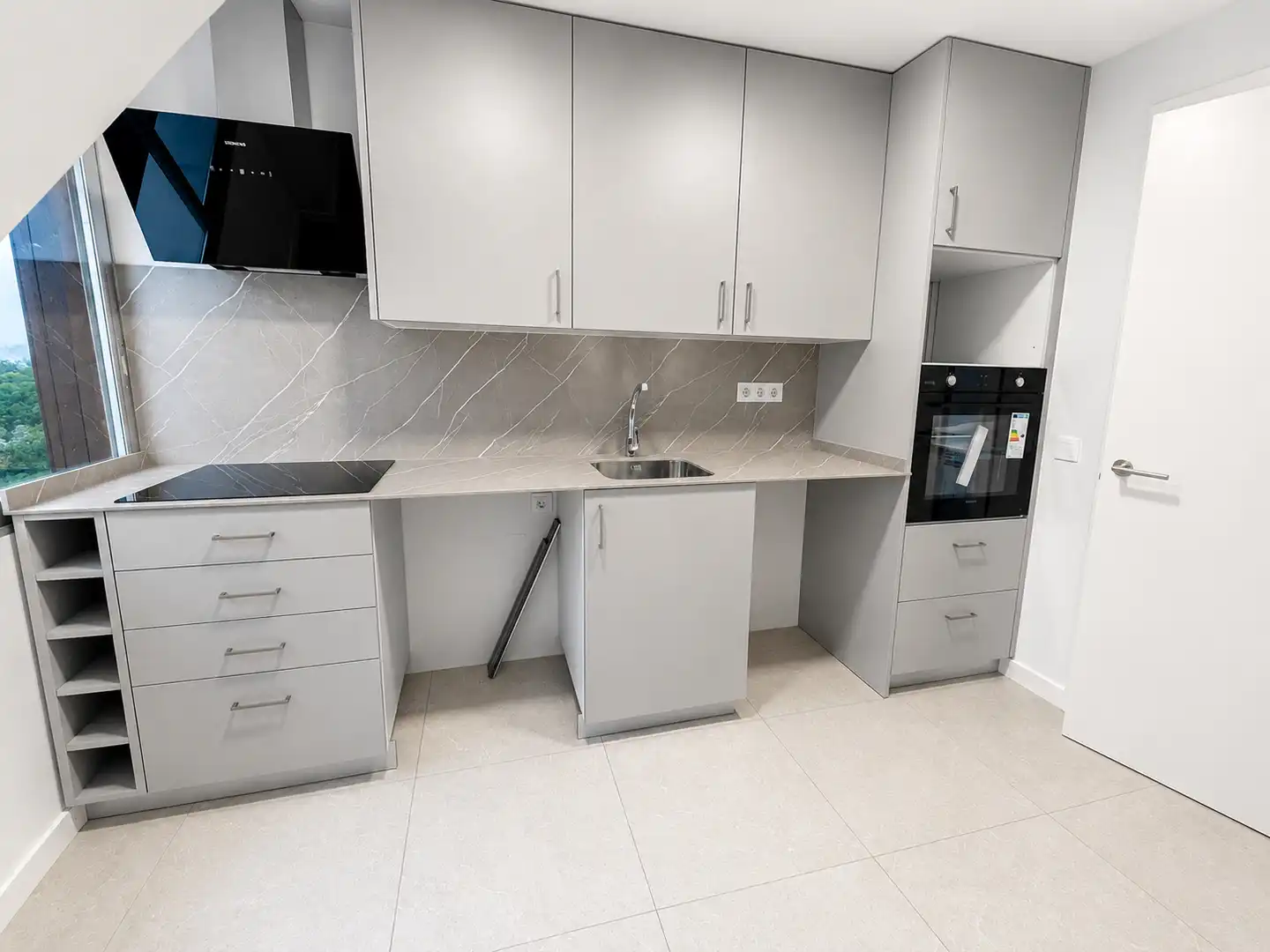 Kitchen of Flat for rent in Madrid  with Heating and Oven