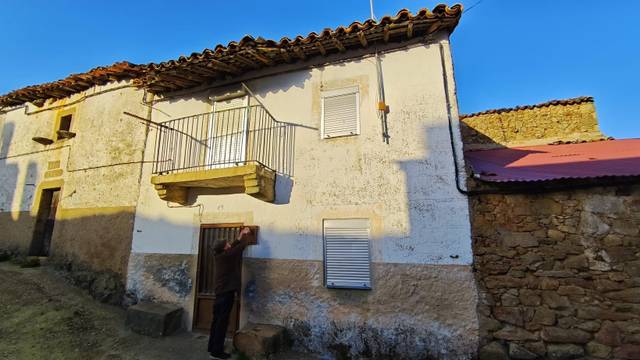Casa adosada en Venta en Aceituna