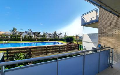 Piscina de Planta baixa en venda en Amposta amb Calefacció, Jardí privat i Terrassa