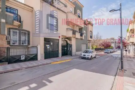 Exterior view of Flat for sale in Atarfe  with Heating