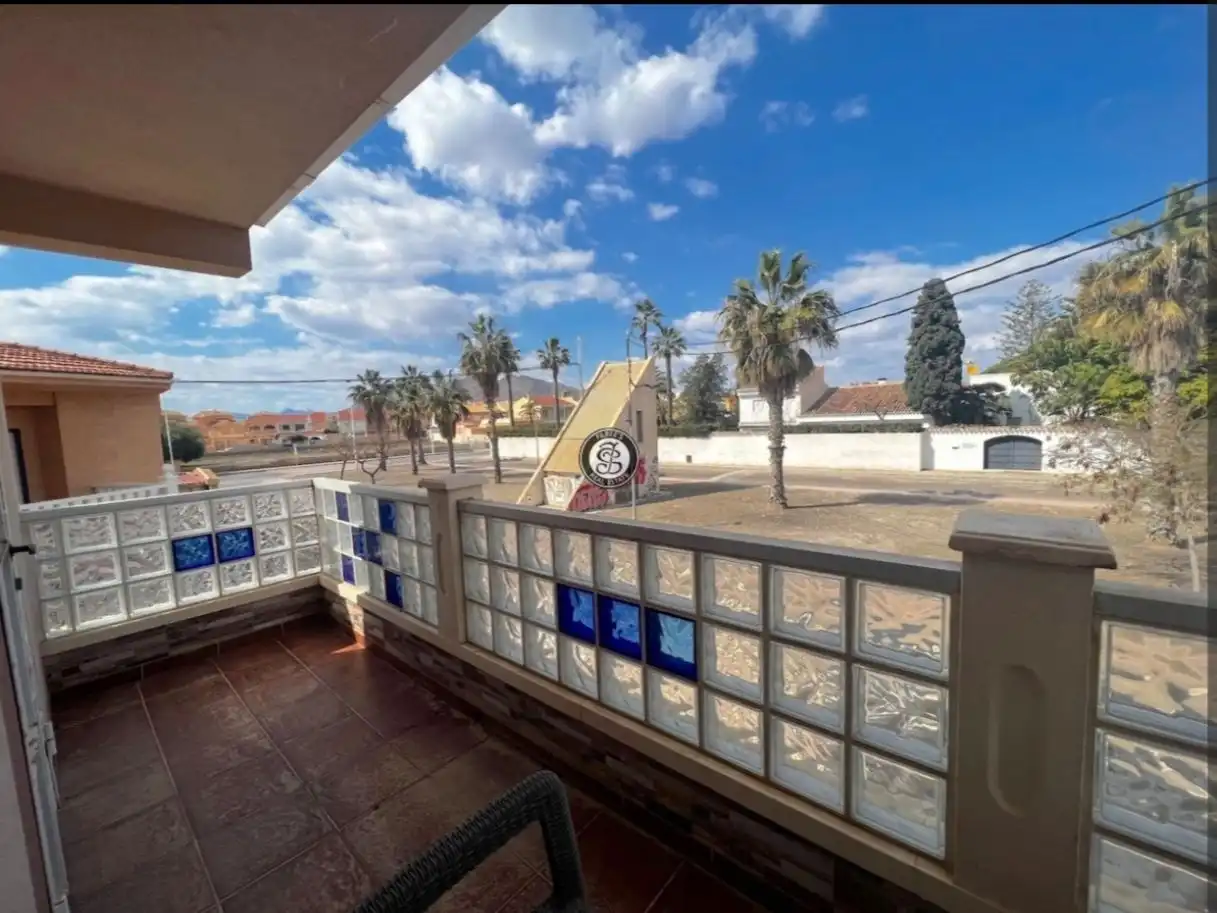 Terraza de Piso para compartir en Mazarrón con Aire acondicionado, Calefacción y Jardín privado