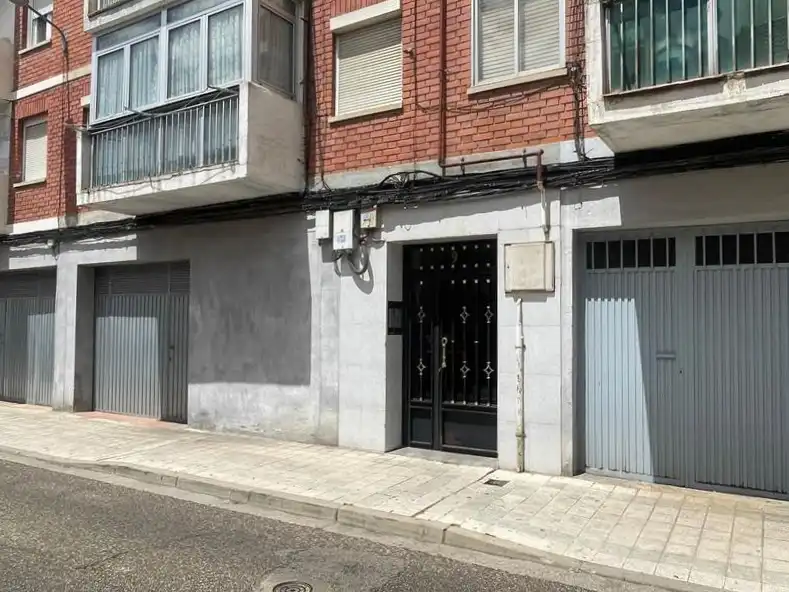 Piso en venta en Anastasia Santamaria, Ave María