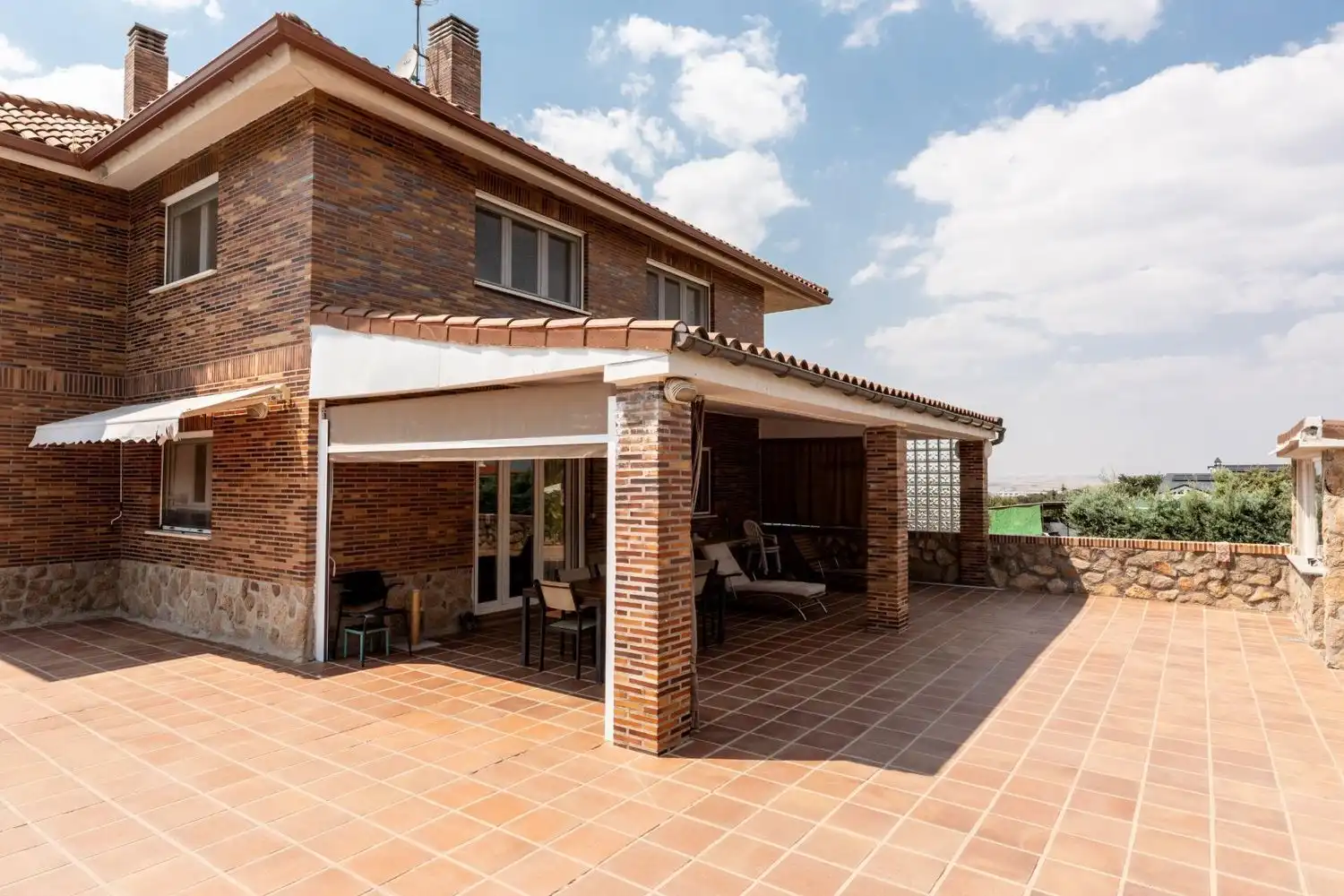 Terrassa de Casa o xalet en venda en Batres amb Aire condicionat, Calefacció i Jardí privat
