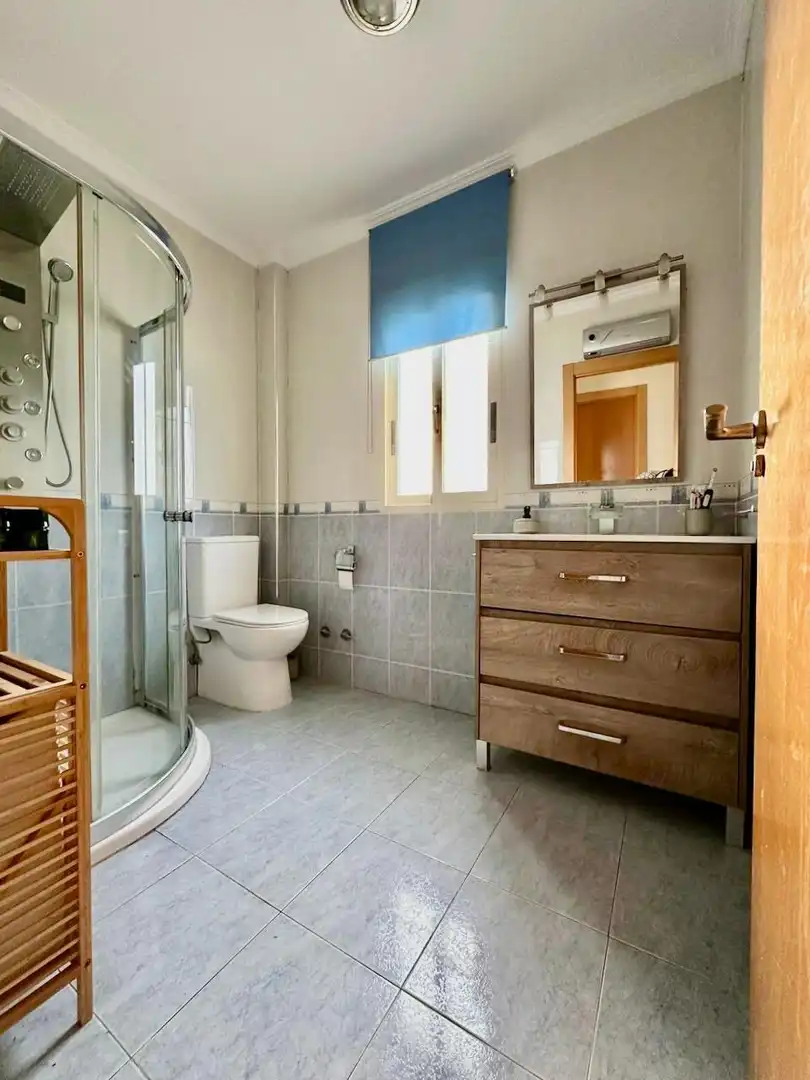 Bany de Casa o xalet en venda en L'Alfàs del Pi amb Aire condicionat, Jardí privat i Terrassa