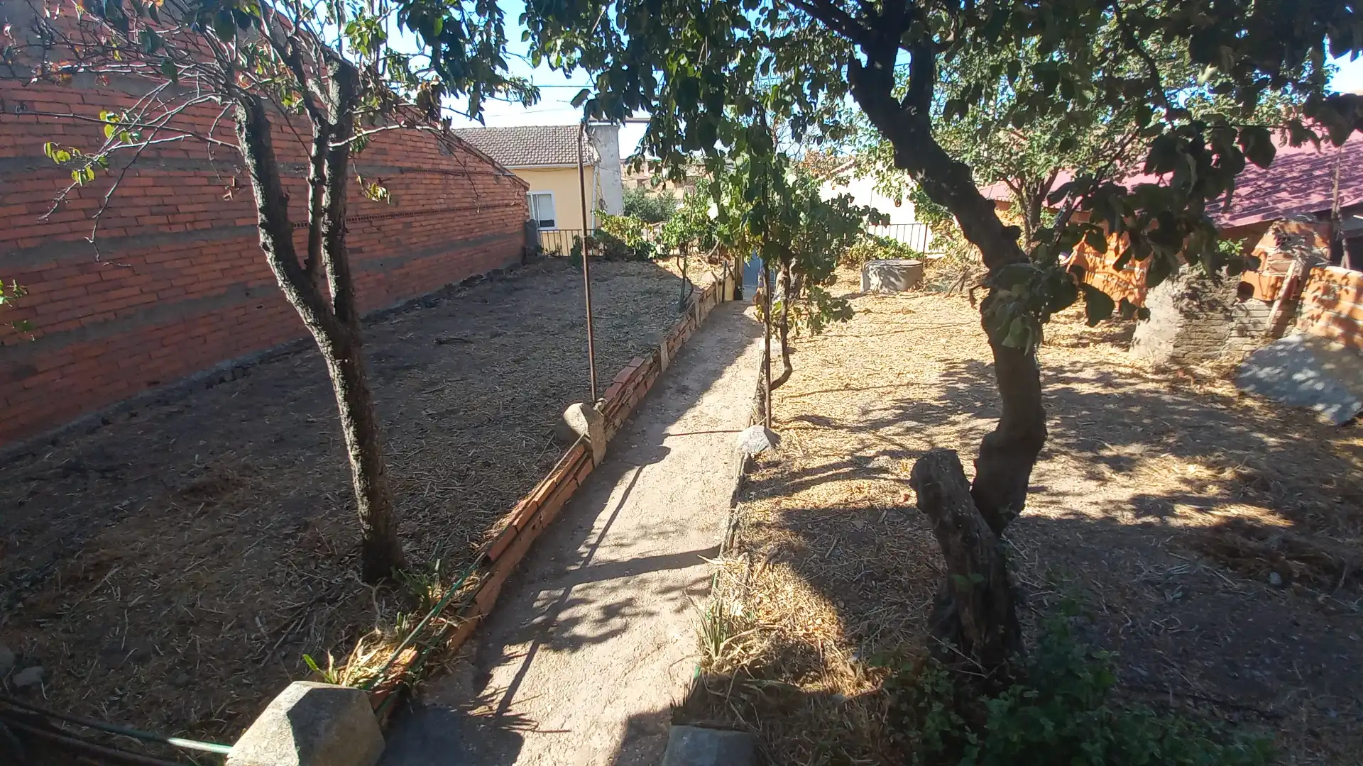 Houses for sale in Andavías