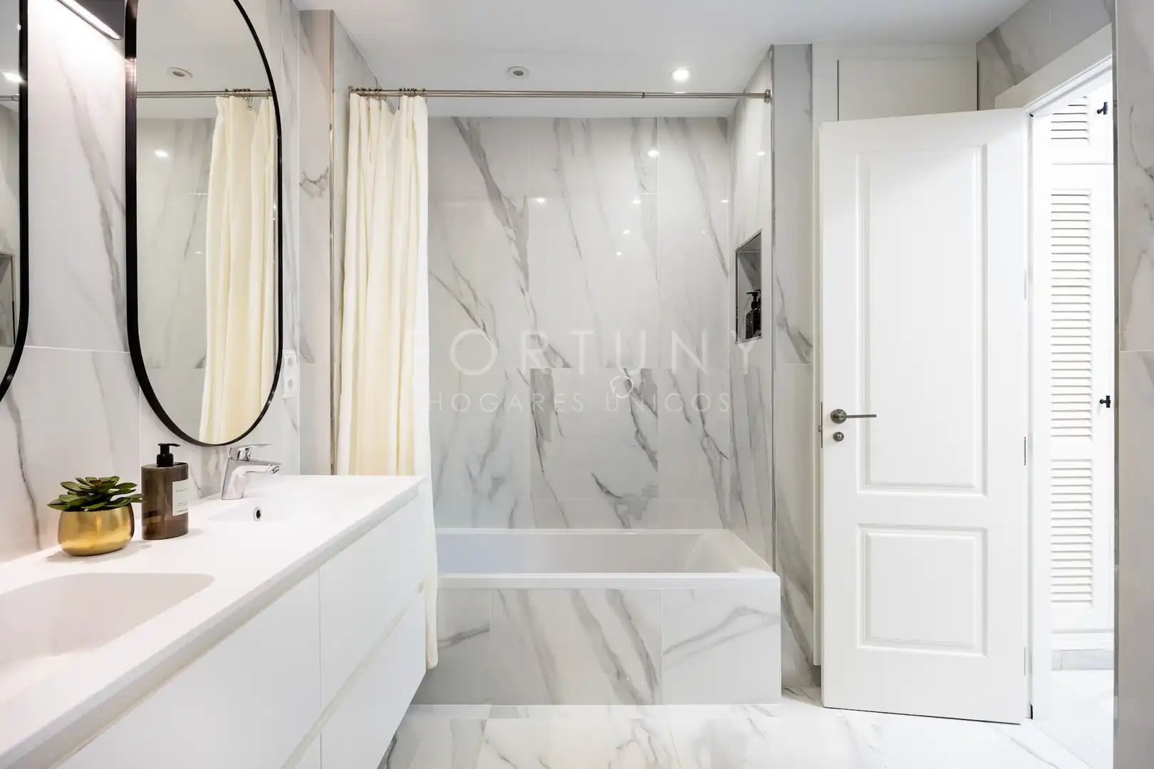 Baño de Casa o chalet en venta en Málaga con Aire acondicionado, Calefacción y Jardín privado