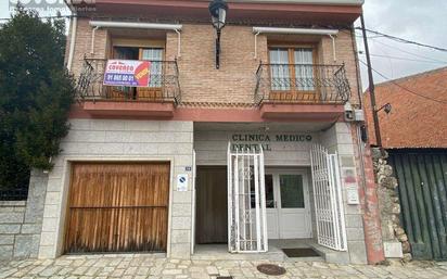 Exterior view of Country house for sale in Navas del Rey  with Heating and Balcony