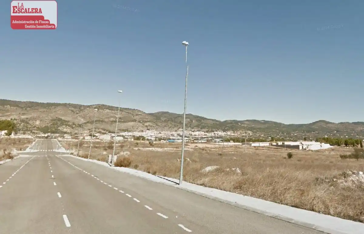 Vista exterior de Terreny industrial en venda en Castalla