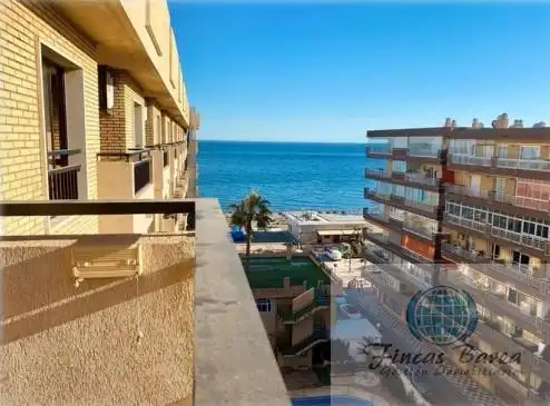 Flat with pool for sale in Maritimo Rey de Espana