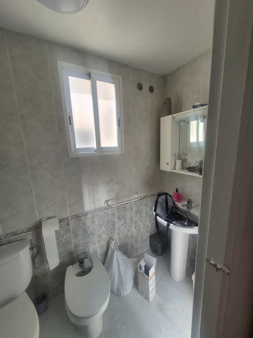 Bathroom of Flat for sale in Alfara del Patriarca  with Air Conditioner, Heating and Storage room