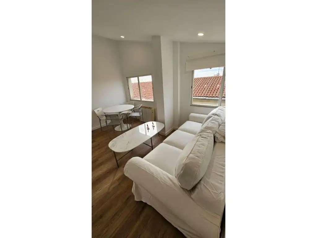 Wohnzimmer von Dachboden zum Verkauf in Madrid