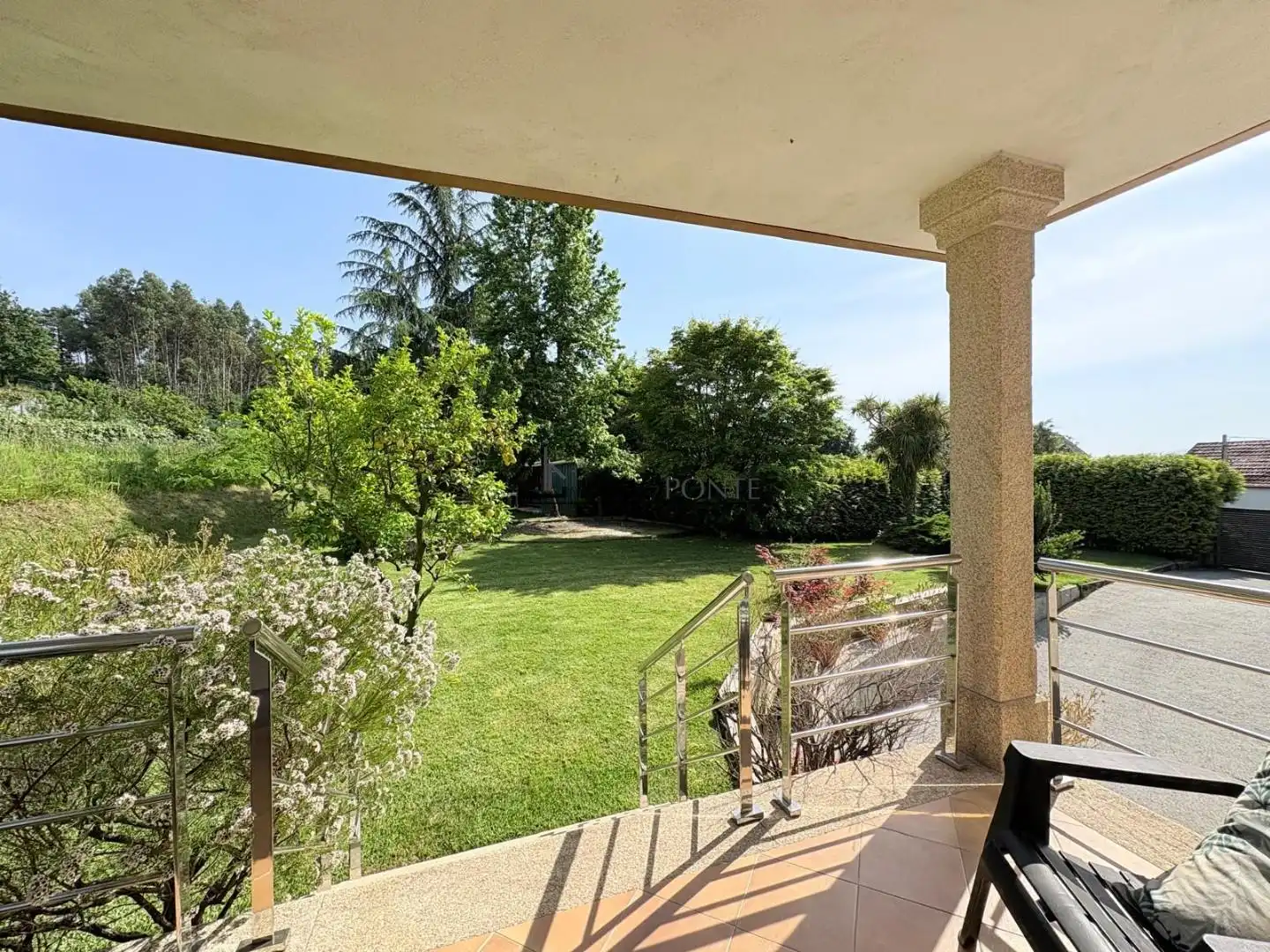 Jardí de Casa o xalet en venda en Pontevedra Capital  amb Calefacció, Jardí privat i Terrassa