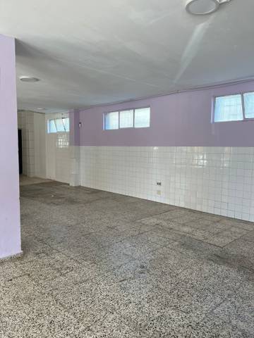 Local comercial en Alquiler en Puente Mayorga - Campamento