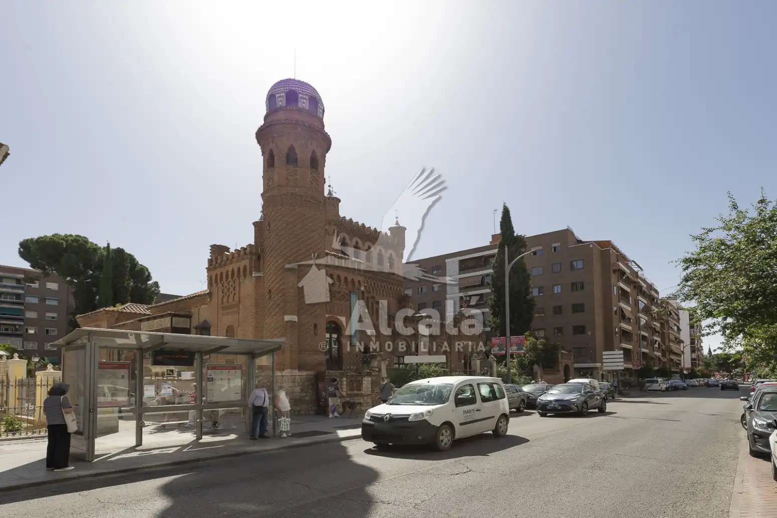 Vista exterior de Pis en venda en Alcalá de Henares amb Aire condicionat, Calefacció i Parquet
